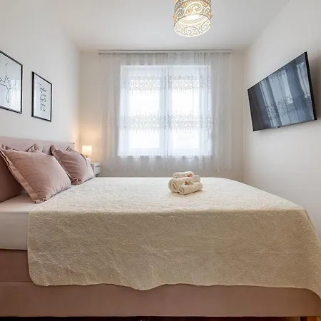 Designer Apartman *